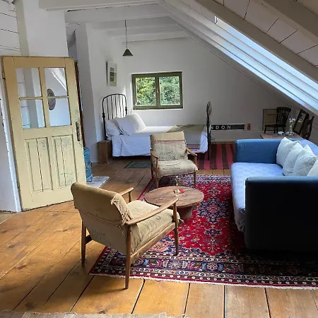Klavze 28 Bed & Breakfast 4*