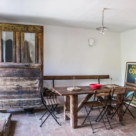 Bed & Breakfast Klavze 28 4*