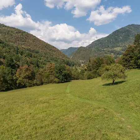 فندق مبيت وإفطار Klavze 28 4*