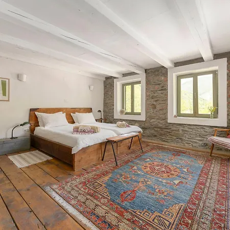 Bed & Breakfast Klavze 28