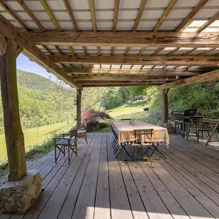 Klavze 28 Bed & Breakfast 4*