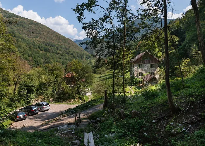 Bed & Breakfast Klavze 28 4*