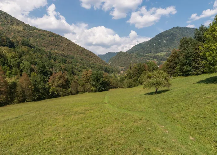 Bed & Breakfast Klavze 28 4*